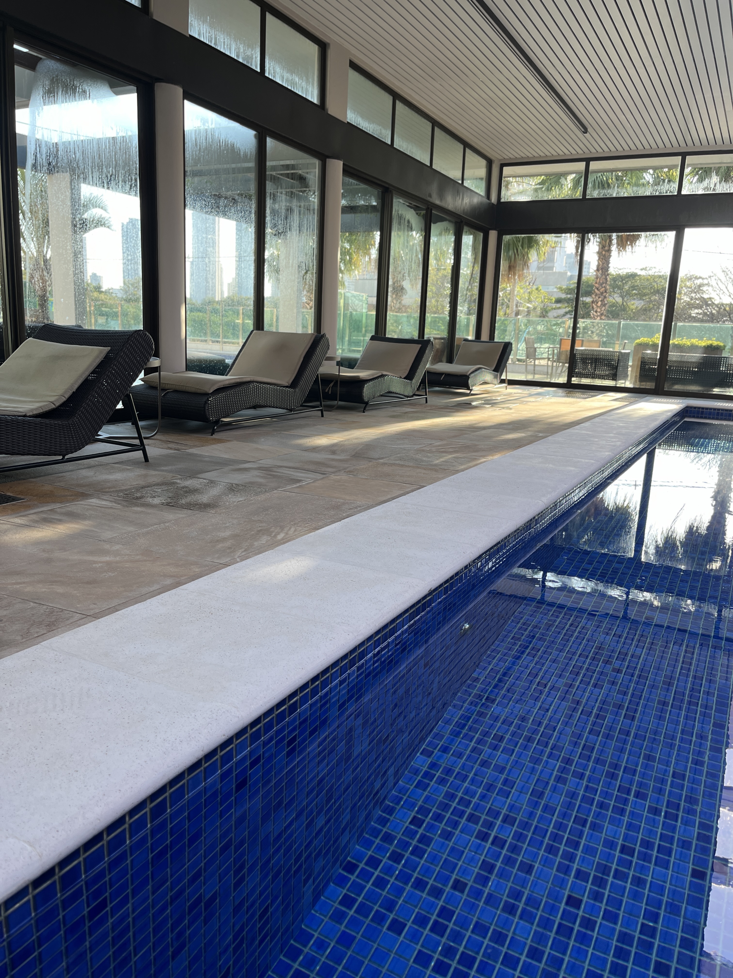 Vista geral da piscina